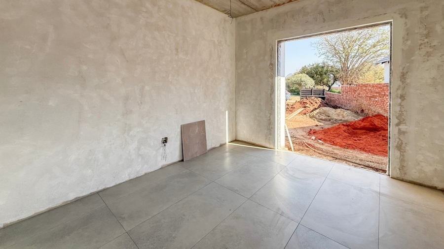 4 Bedroom Property for Sale in Landsmeer Residential Estate North West